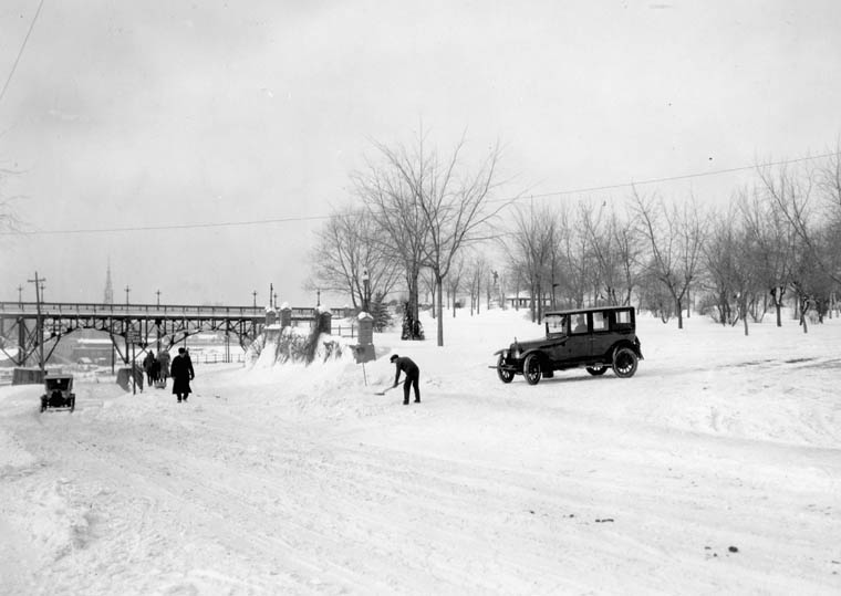 Bridge-10 Nepean Point 1920.jpg