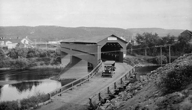 Bridge-2 Bostonnais River July 26,1923.jpg