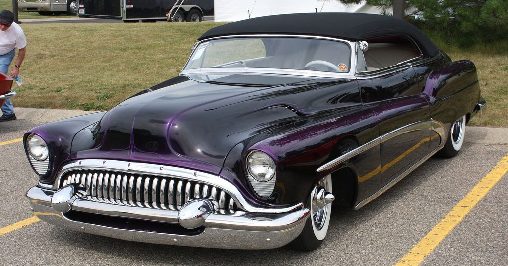 Buick Custom 1.jpg