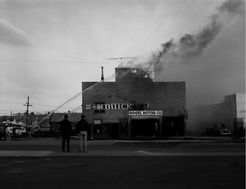 BuickFire.JPG