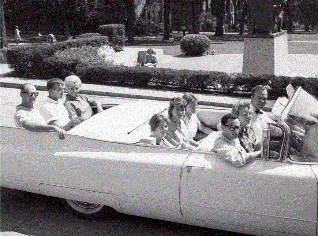 Caddy.GIF