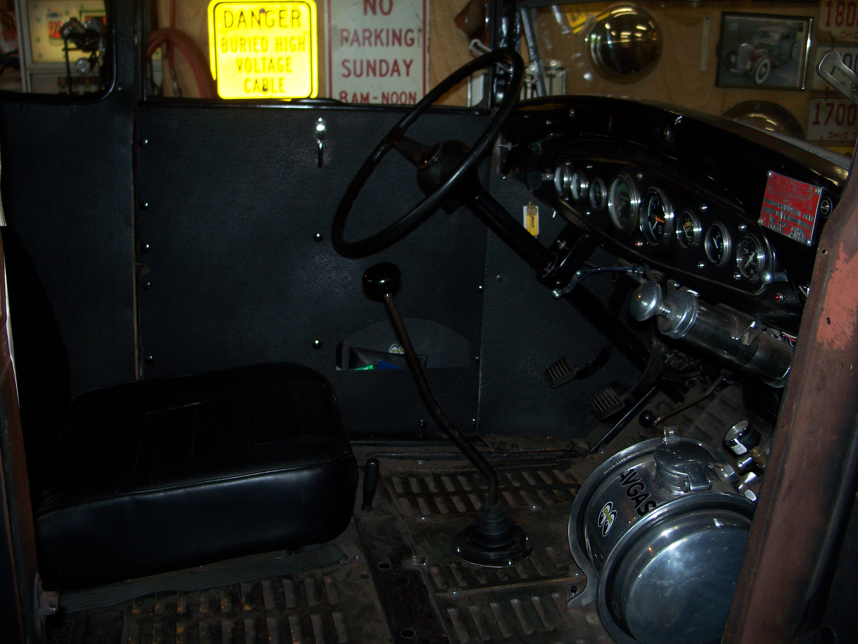 cal cust & shifter 001.JPG