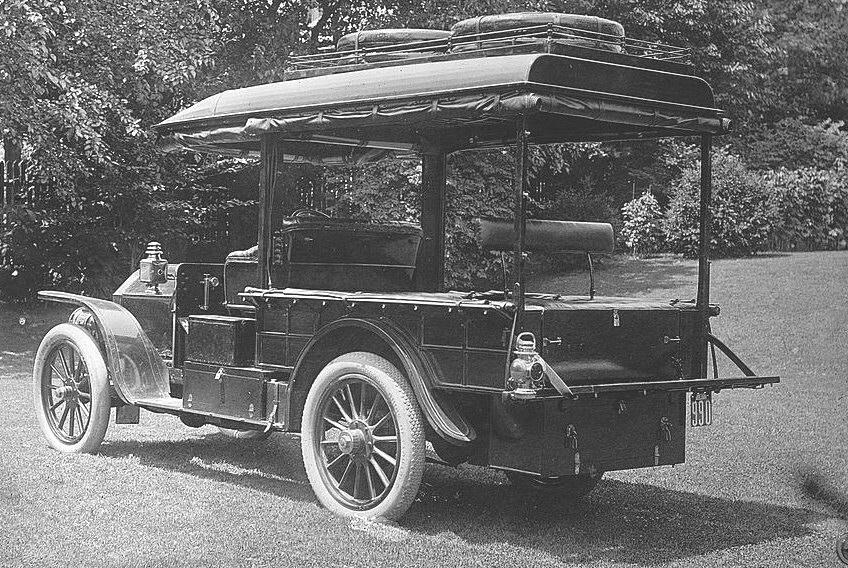 camper 1915 Dupont camp auto 2.jpg