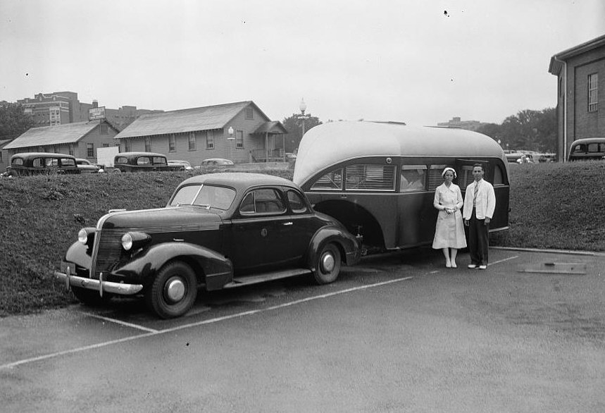 camper 1937 cool trailer.jpg