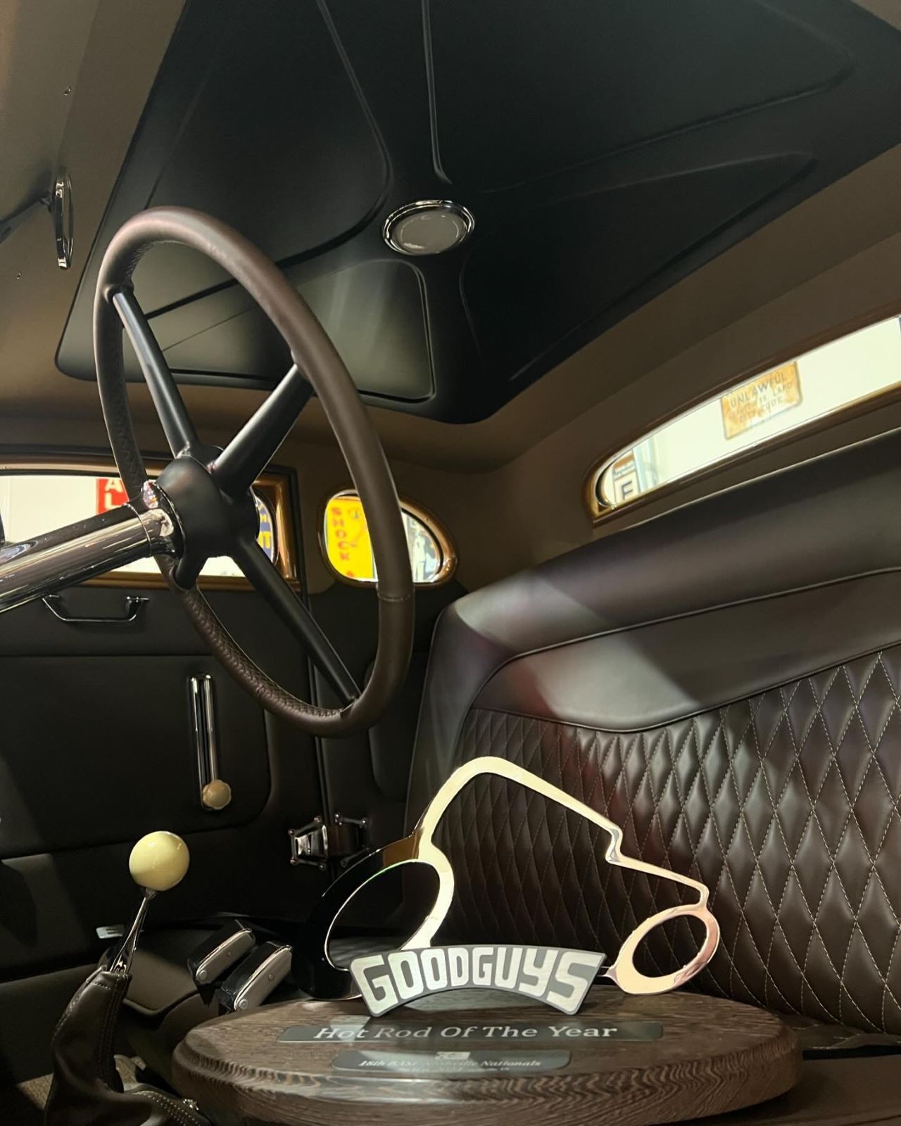 Carhartt Coupe - Interior (2).jpg