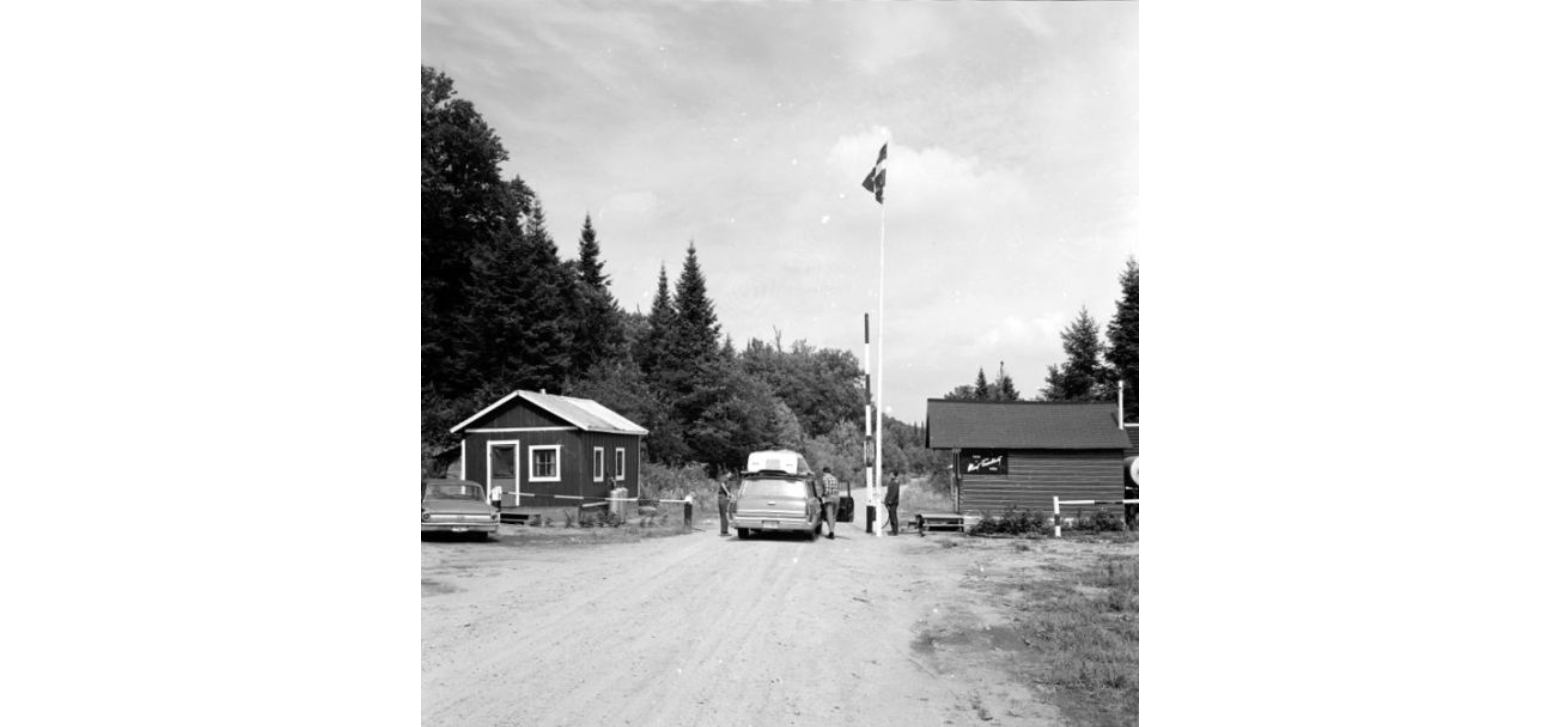 Cars Two-105 Mont-Tremblant-30.png