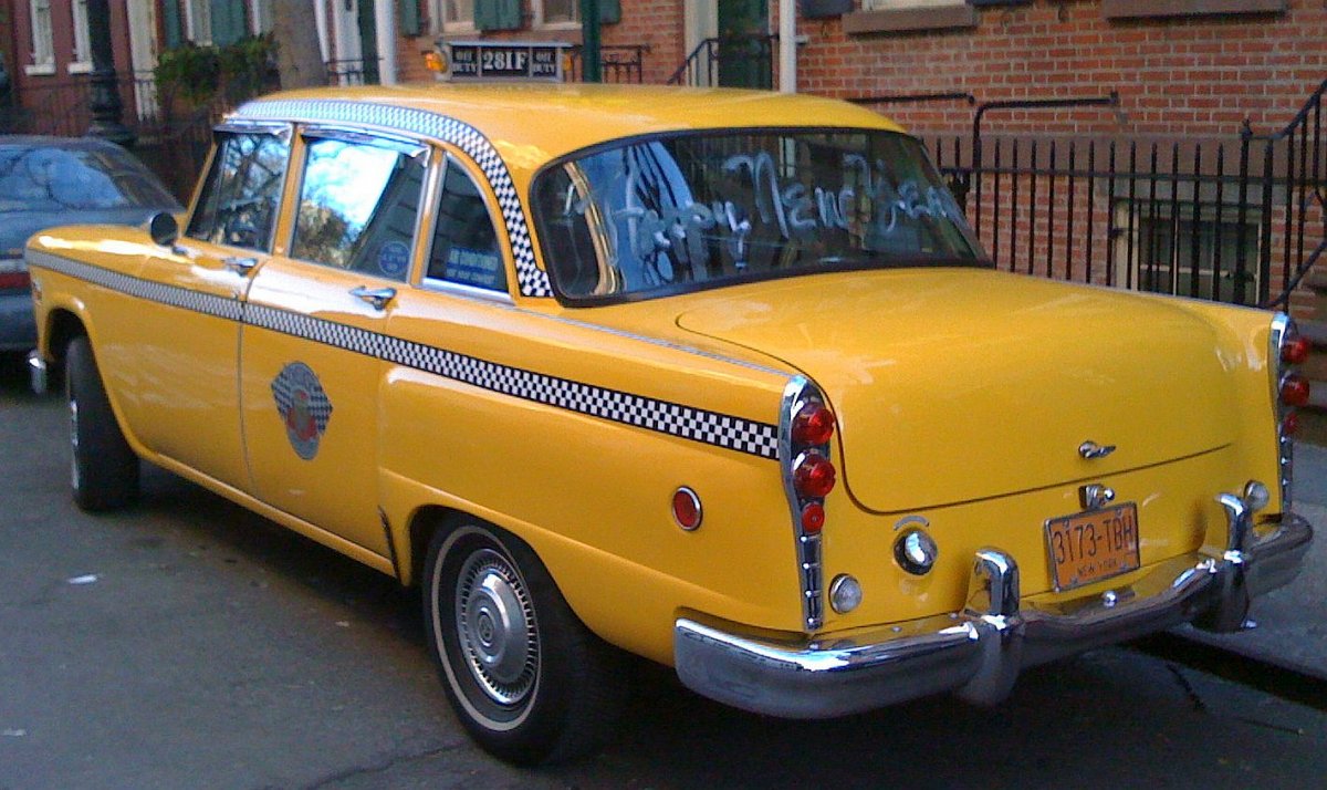 checker_taxi_angle_rear.jpg