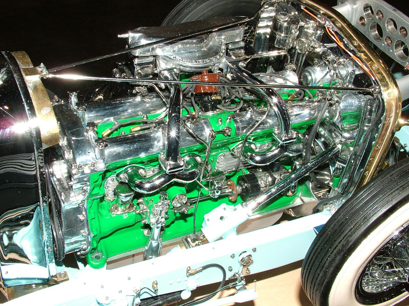 Chenot Engine Left.jpg