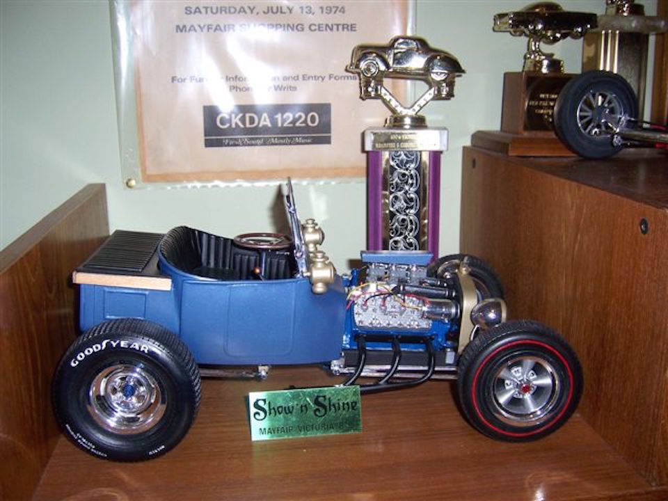 Chev bucket model.JPG