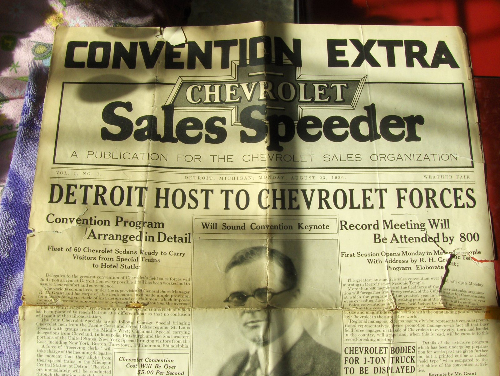 Chev lit. 4-'14 002.JPG