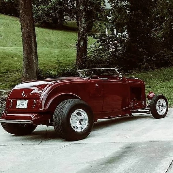 Chris tilley 32 roadster with out top.jpg