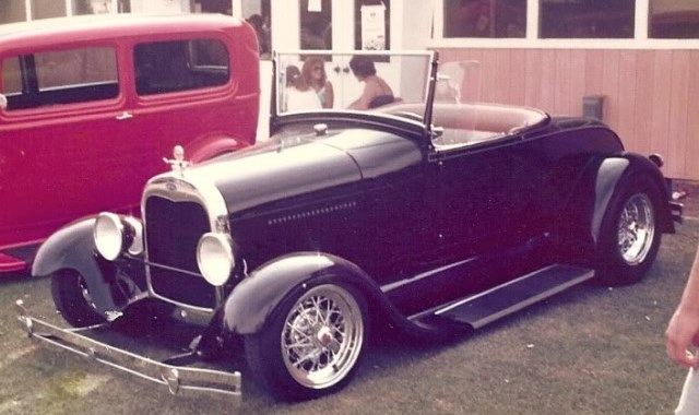 Chuck Hoffman '28 roadster built by Fat Jack Robinson @ Merced '79.jpg