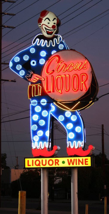 Circus-Liquor-sign.jpg