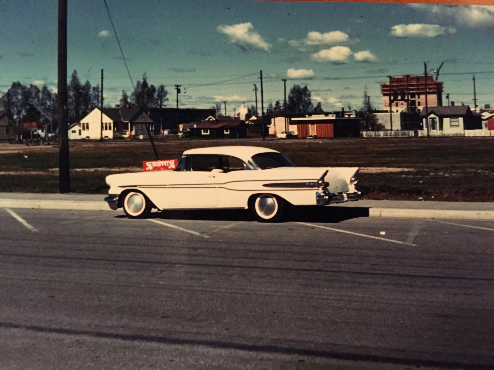 Clarences 57 Pontiac (Dave Barnett photo).jpg