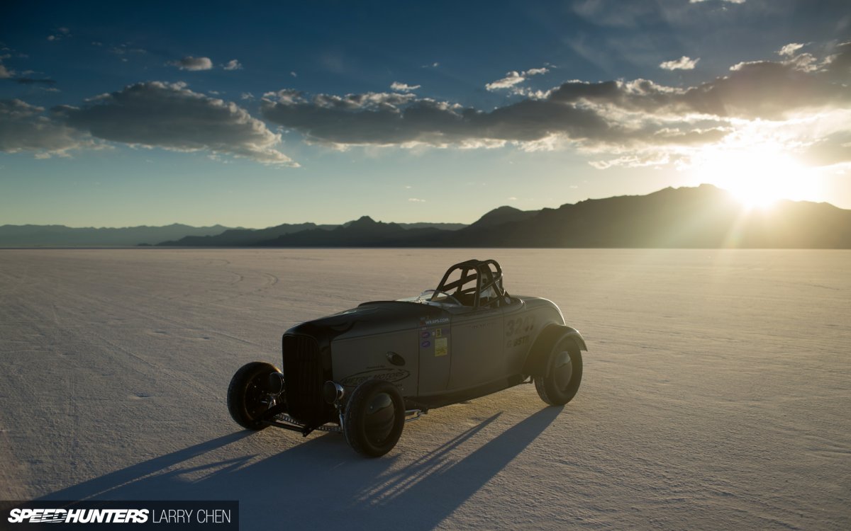 classic-car-classic-hot-rod-salt-flat-sunlight-sunset-hd-1080P-wallpaper.jpg