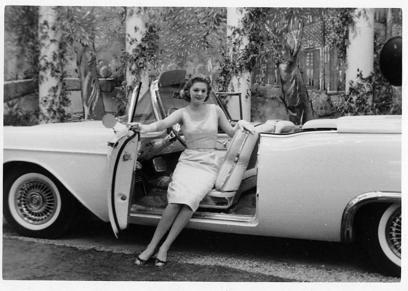 classy lady.jpg