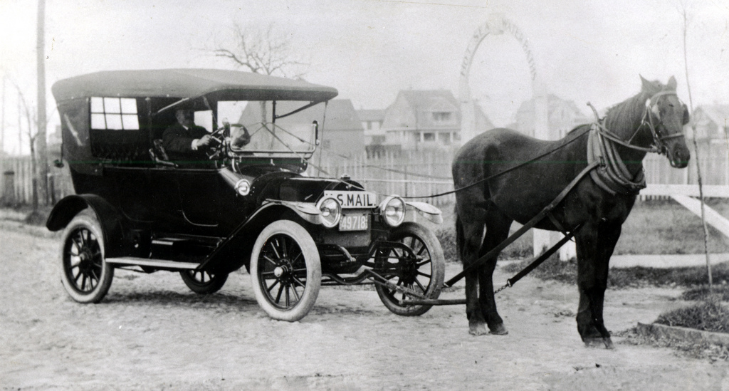 clinton-folger-horsemobile.jpg