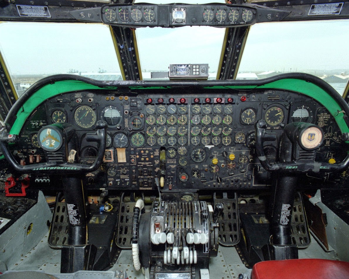 Cockpit.jpg