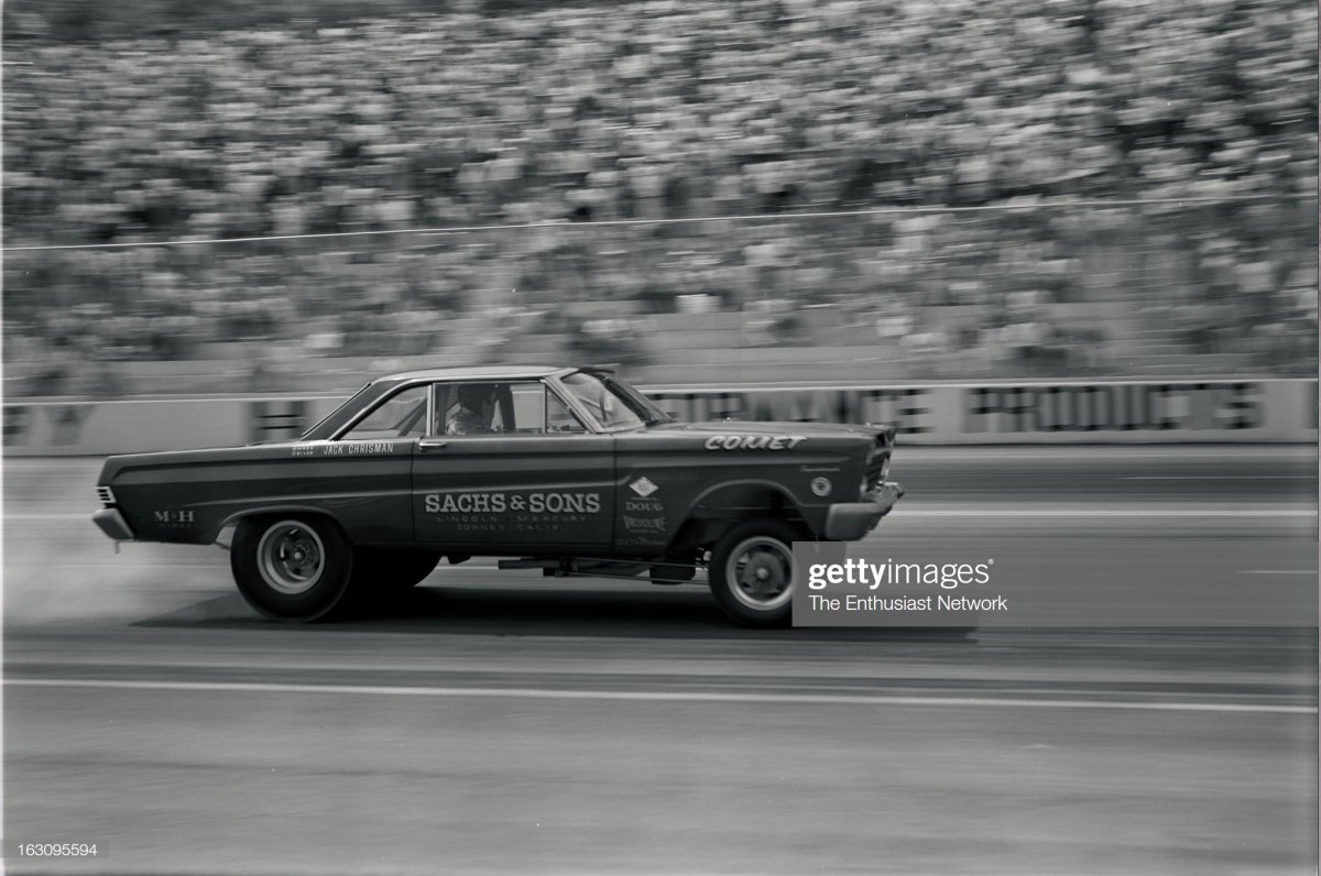 comet  Jack Chrisman powers the Sachs & Sons Mercury Super sport.jpg