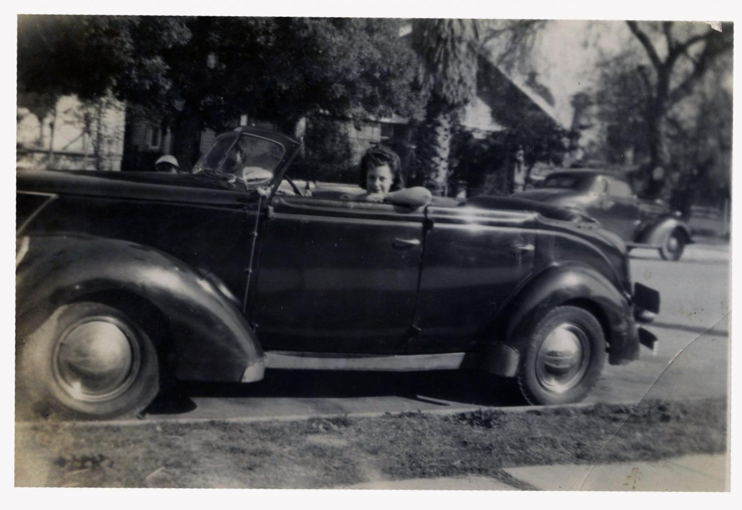 conv sedan.jpg