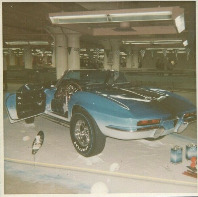 corvetteshow1.jpg
