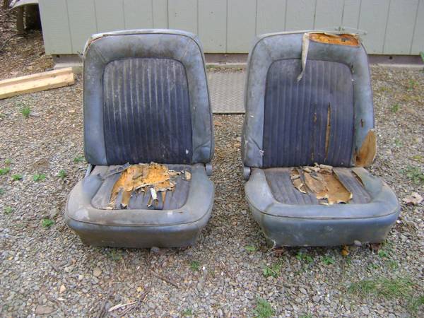 Craigslist 68 Mustang seats 1.jpg