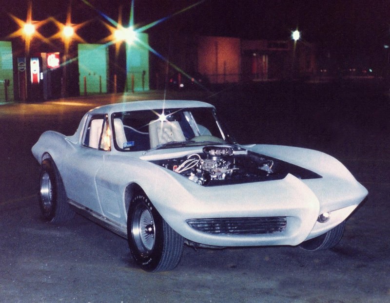 crazy-asymmetrical-outer-limits-c2-corvette-2019-07-08_23-48-14_113011.jpg