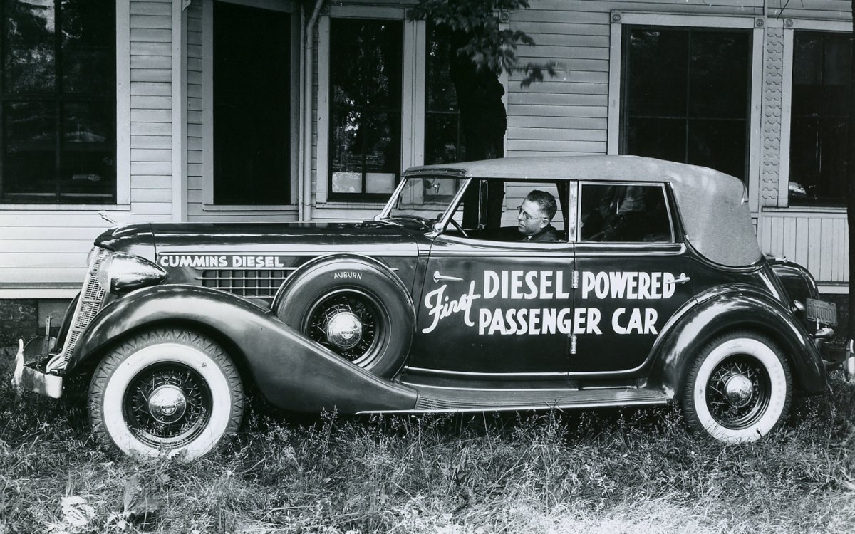 cummins-history-1935-first-diesel-powered-passenger-car-clessie-inside.jpg