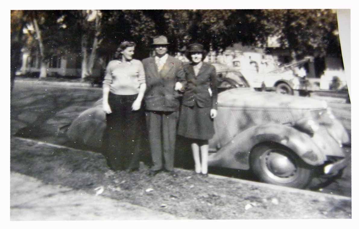 custom 1.jpg