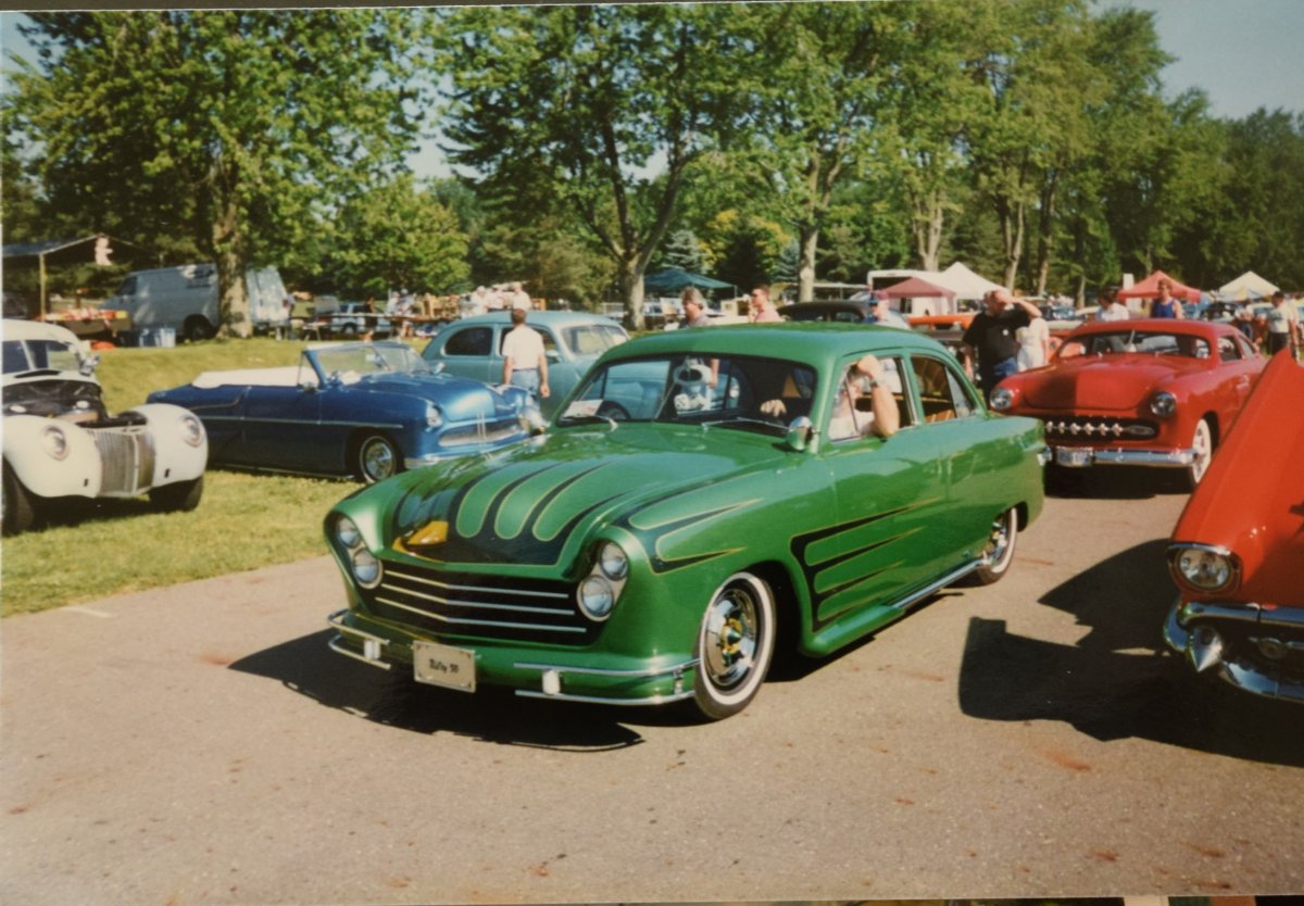 Custom Ford (12).JPG