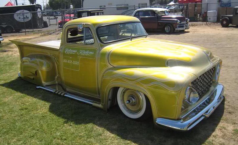 Custom's trucks (7).jpg