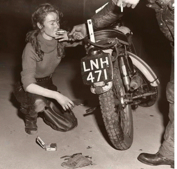 CycleChick.GIF