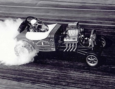 Dad smoking the tires (2).jpg