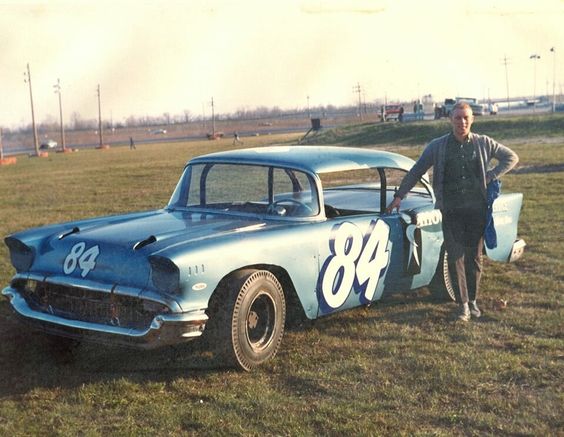 dad5bc5b0e77cb2a6b66b14baf1375c9.jpg