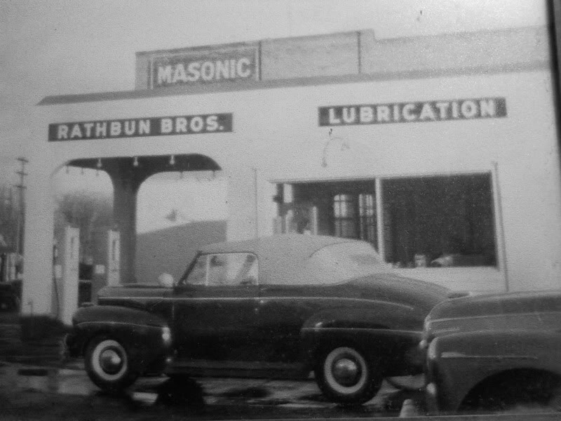 Dads 41 Ford ragtop.jpg