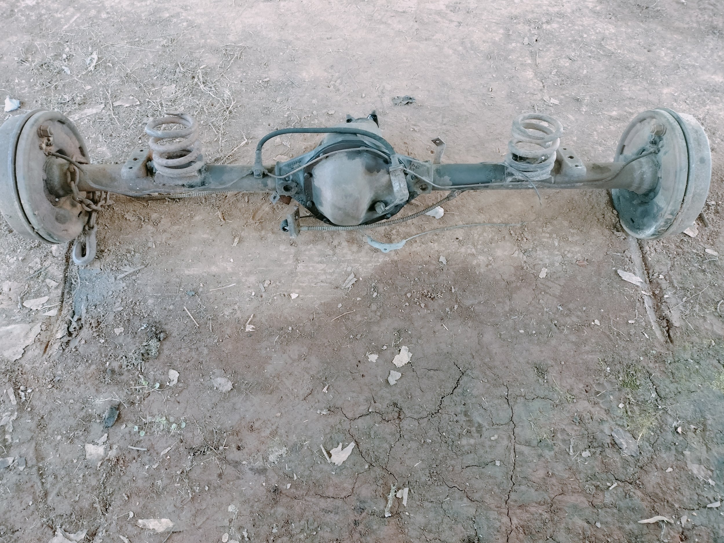 Dana 44 A.jpg