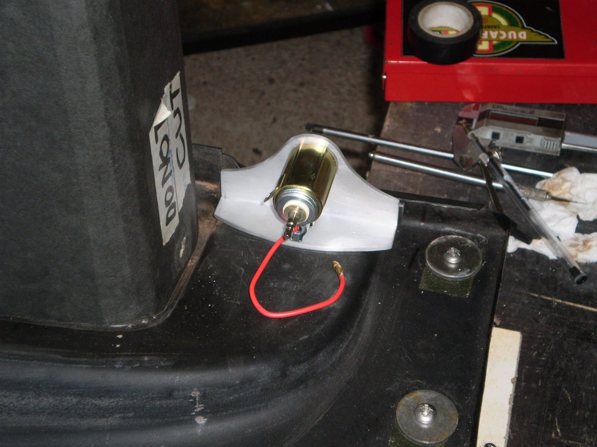 dash switches and cigarette lighter mount 003.JPG