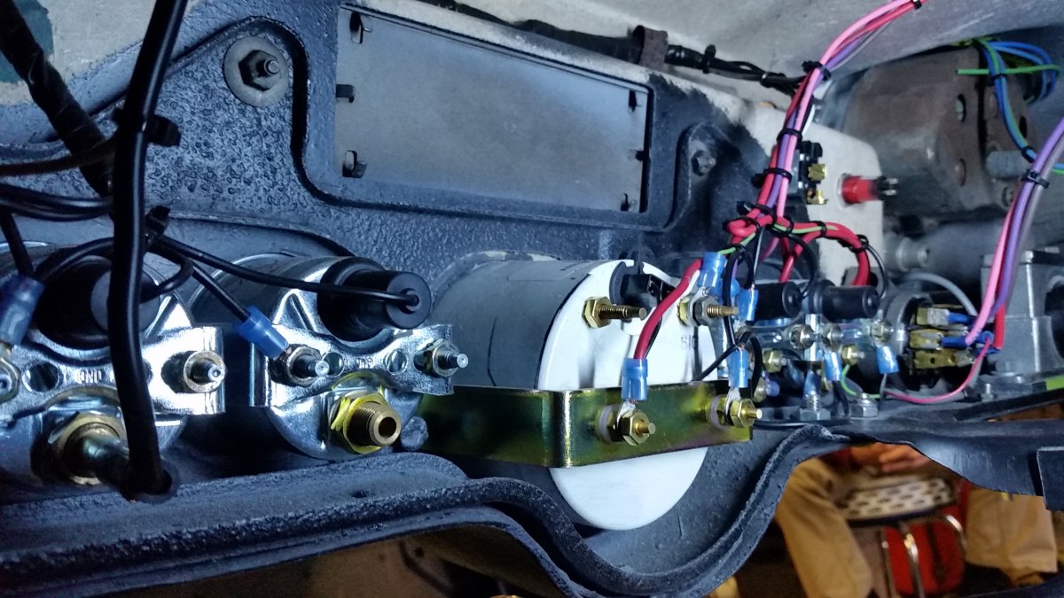Dash wiring almost finished 2 20 16.jpg
