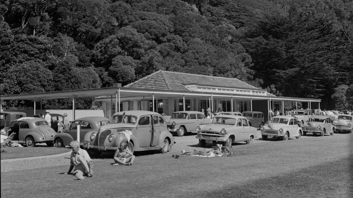 Days Bay Eastbourne Wgtn 57.jpg