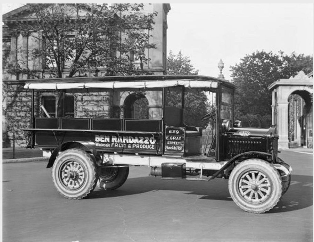 delivery-truck-1920s-14.jpg