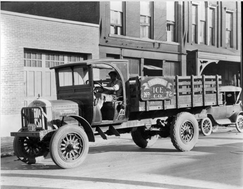 delivery-truck-1920s-20.jpg