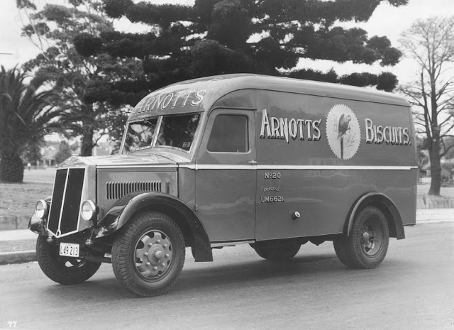 delivery-truck-1930s-17.jpg