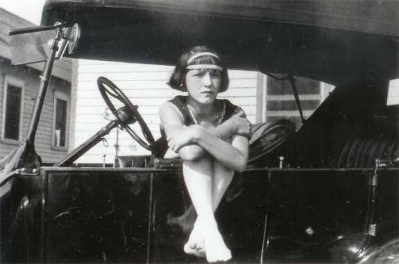 DelphineAtger-Cars-1920s-01a-575x381.jpg
