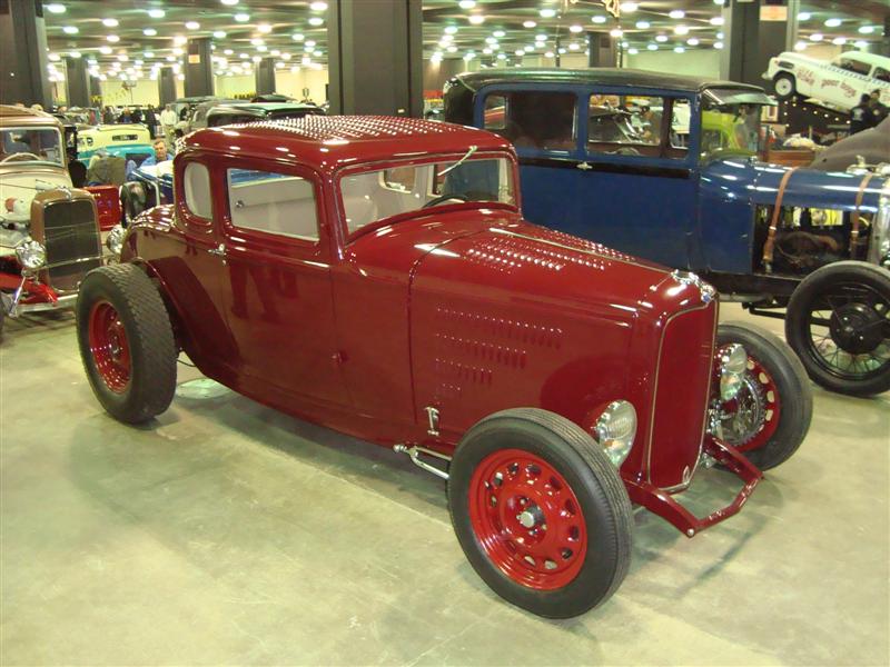 Deuce 5wd @ Detriot Autorama 2010 - Pic 1.jpg