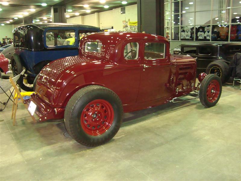 Deuce 5wd @ Detriot Autorama 2010 - Pic 3.jpg