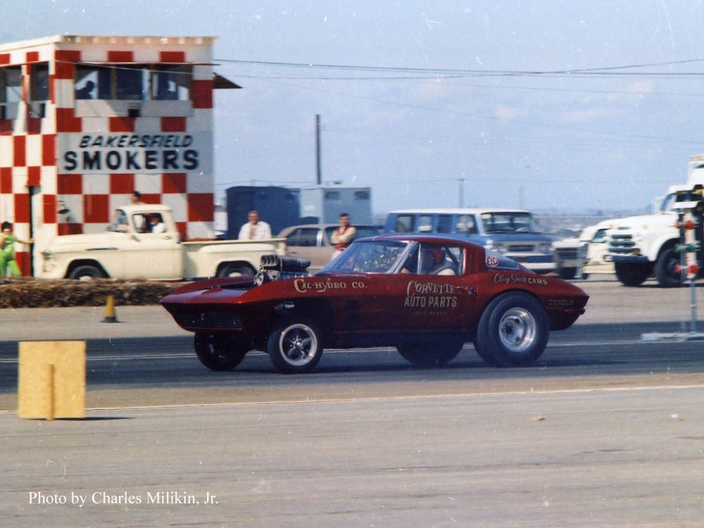 Don Rackekemann CorvetteAutoPartsBakersfieldin1965-vi.jpg