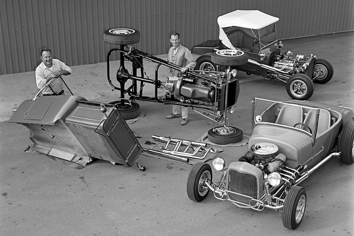 dragmaster-t-bucket.jpg