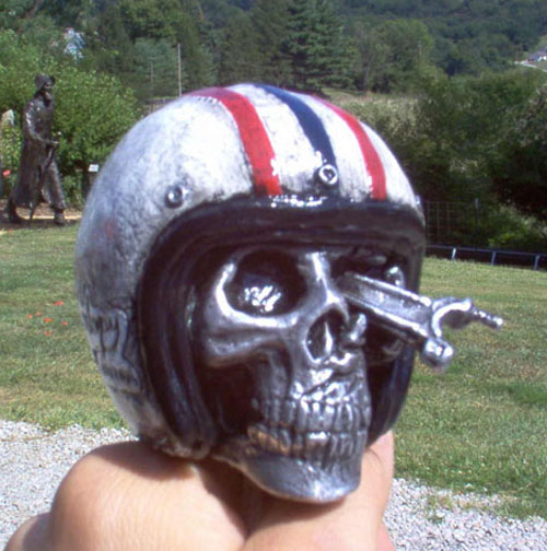 dragskull_qtr.jpg