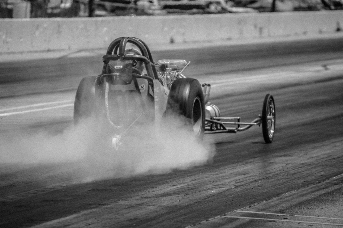 Dragster alternate3 2014Thomas Hassell-X2.jpg