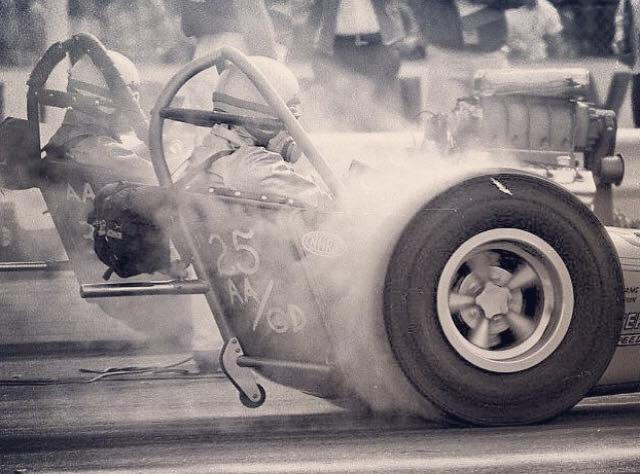 dragster burnout 1.jpg